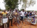 Caravane à vélo du RDEBF : Elisabeth Farga à la conquête de l'électorat de l'arrondissement 8